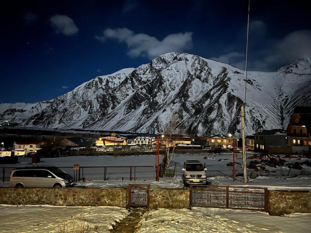 Hotel Diamond Kazbegi Exterior photo
